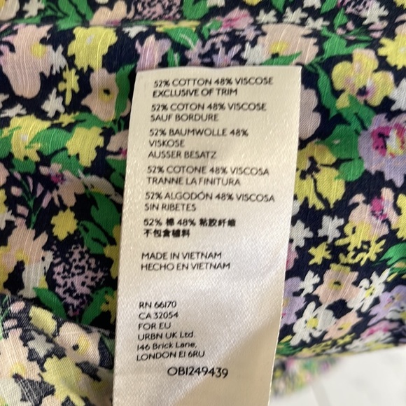 Maeve by Anthropologie floral puff sleeve blouse in medium - Picture 7 of 7